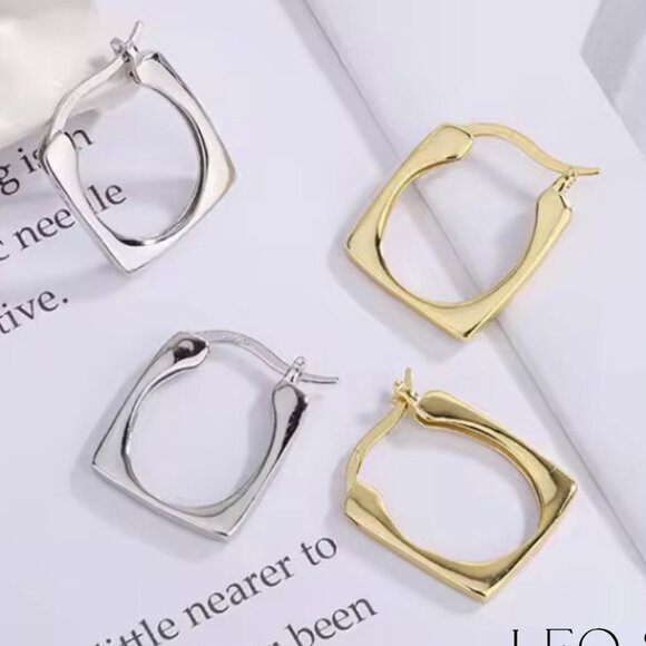Square Huggie Earrings in Gold and Silver. 925 Sterling Silver. #1060 - Picture 1 of 6